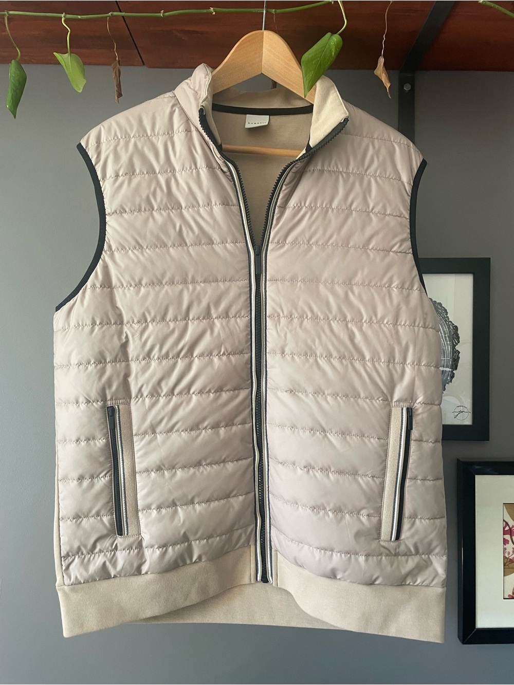Bugatti Zip-Front Vest in Light Beige (Mens M)